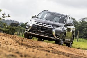 Mitsubishi Outlander 2015 года (BR)
